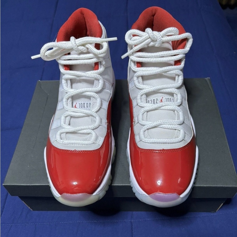 Jordan 11 Retro High Cherry 2022 Size 10
